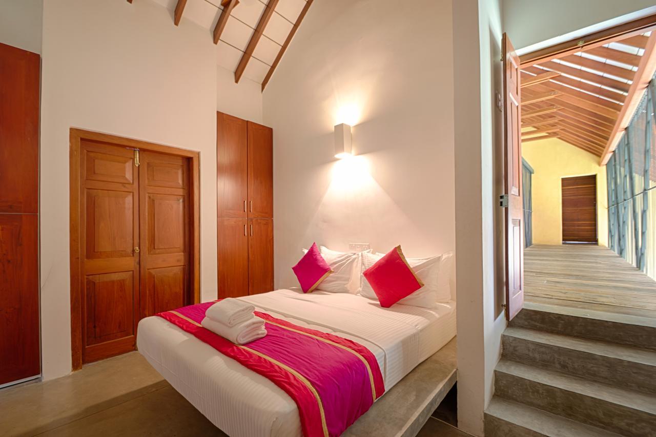 Bed and Breakfast Om Shambhala Colombo Esterno foto