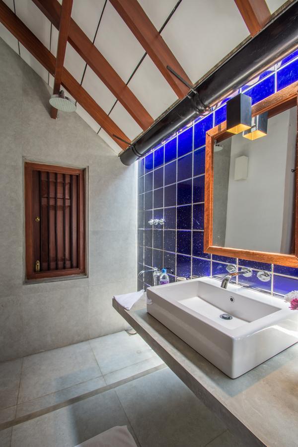 Bed and Breakfast Om Shambhala Colombo Esterno foto