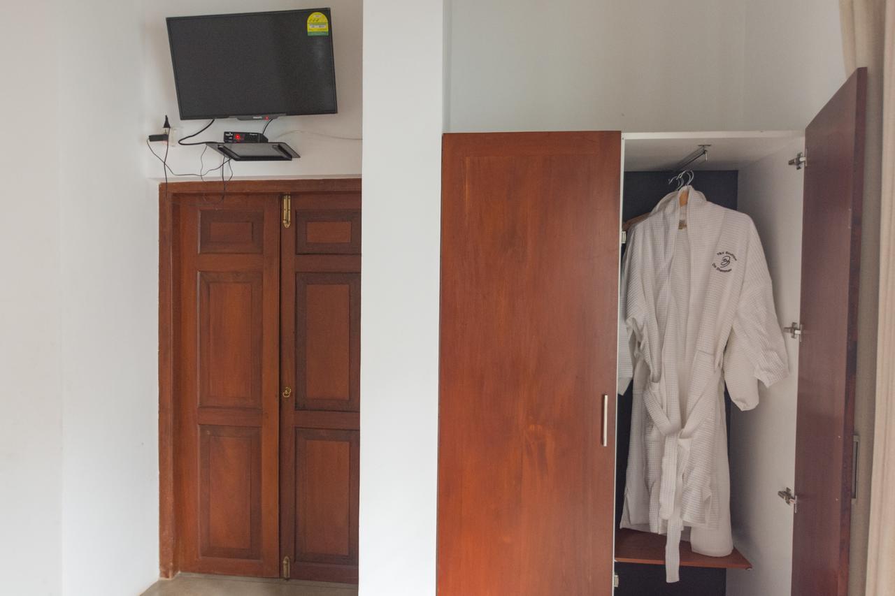 Bed and Breakfast Om Shambhala Colombo Esterno foto