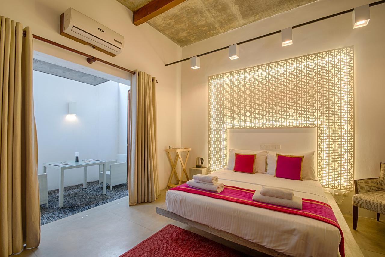 Bed and Breakfast Om Shambhala Colombo Esterno foto