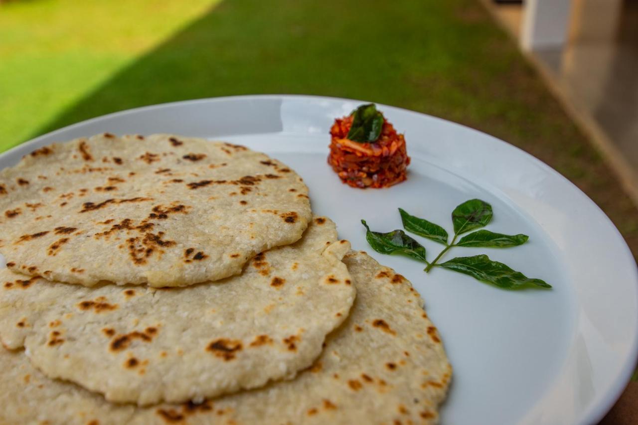 Bed and Breakfast Om Shambhala Colombo Esterno foto