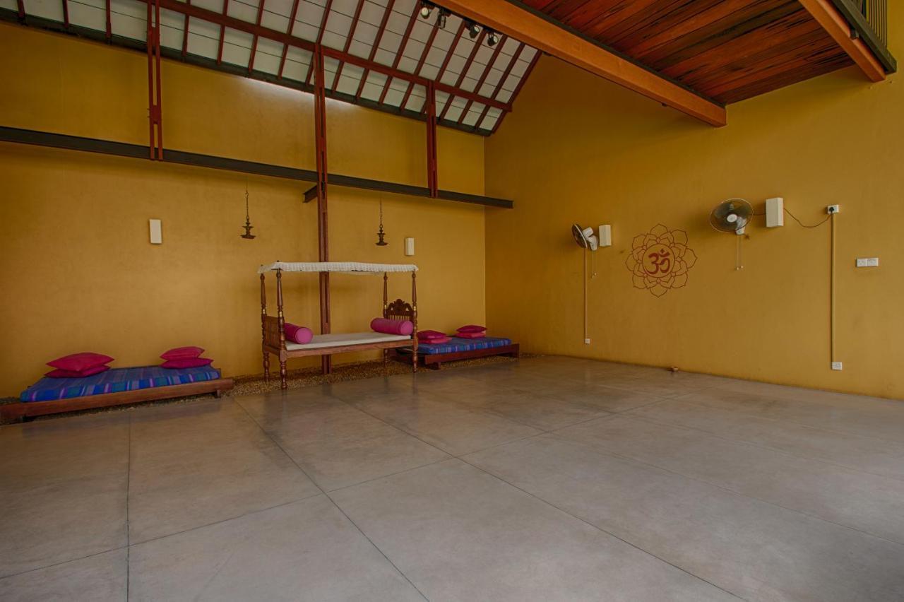 Bed and Breakfast Om Shambhala Colombo Esterno foto